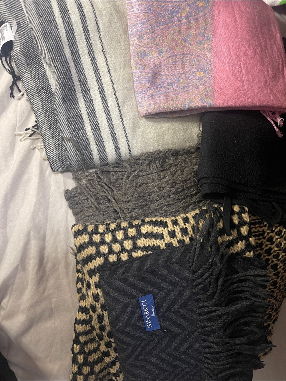 Bundle scarf